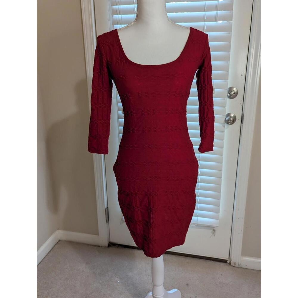 Max Studio Red Body Contouring Midi Dress. X-small Pre-owned Excellent Y2K